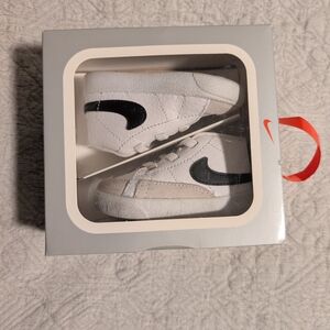 Nike Kids White and Black Sneakers